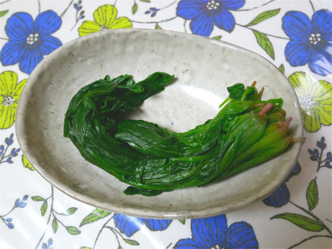 ほうれん草を茹でたもの