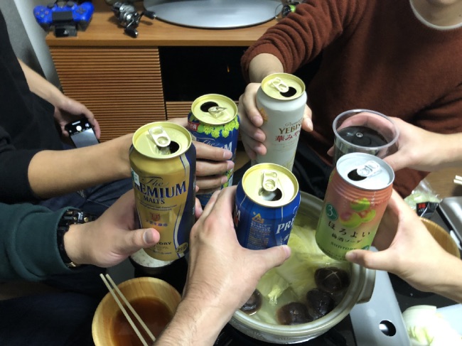 北釧水産のカニを囲んで乾杯!